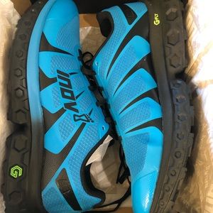 INOV MEN’s TRAILFLY Ultra G 300Max Size 12 Blue/black retail $190 never worn